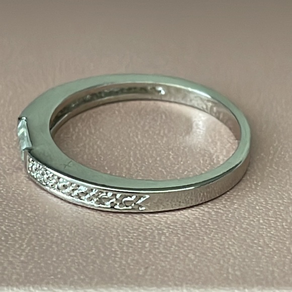 Sold✨Silver Ring with white crystal Sz. 6.75 - Picture 3 of 5